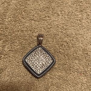 Premier “All out glamour” pendant